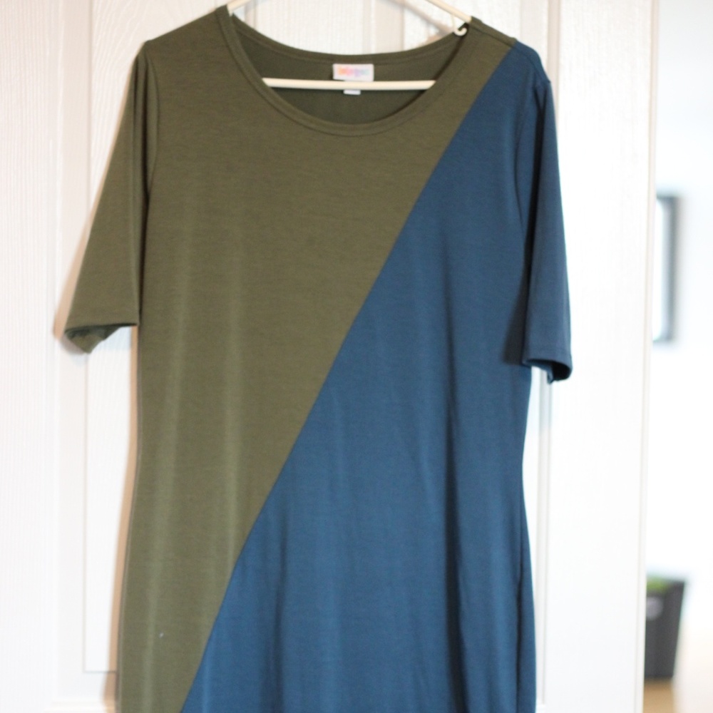 LuLaRoe Julia size XL (16-18)